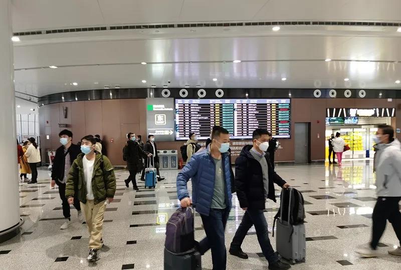 提醒!北京大兴机场:进返京旅客将在登机前查验7日内核酸阴性证明